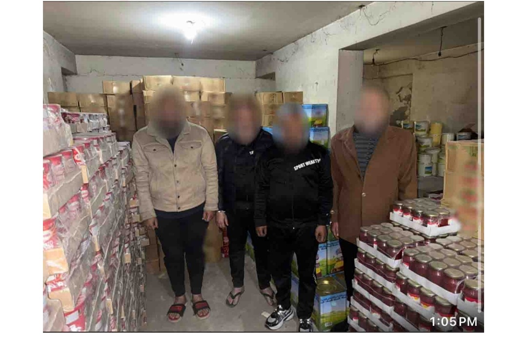 عصابة سرقة المواد الغذائية 