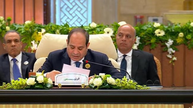 الرئيس السيسي خلال القمة العربية