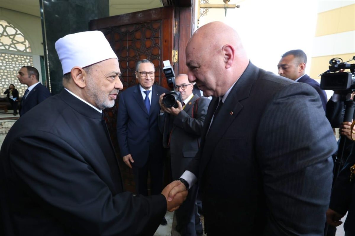شيخ الأزهر ورئيس لبنان