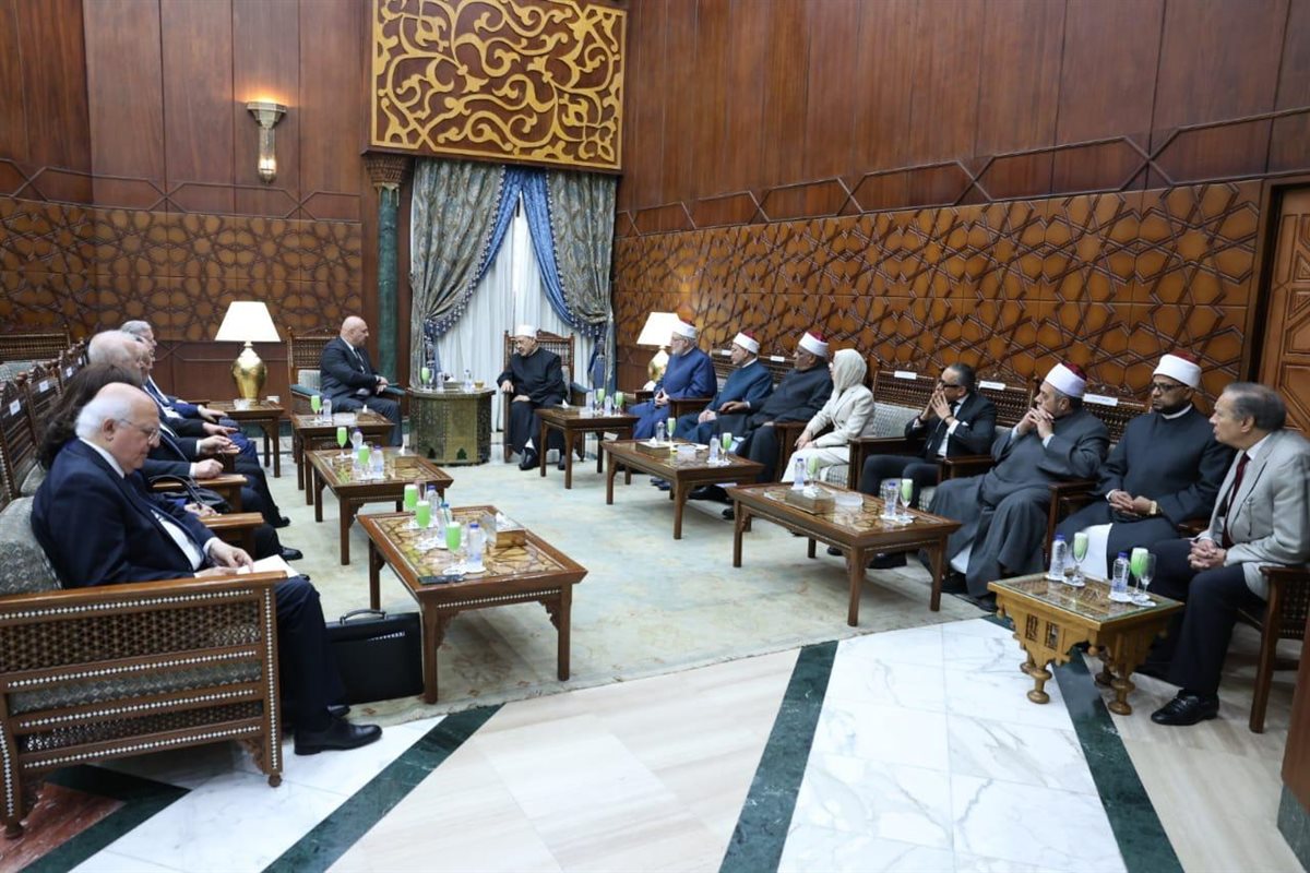 لبنان بلد عزيز على كل عربي ومسلم