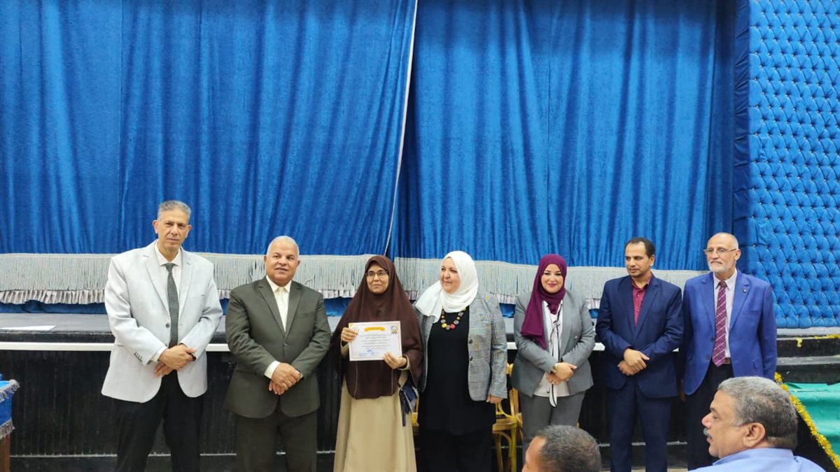 تكريم الفائزين بمسابقة