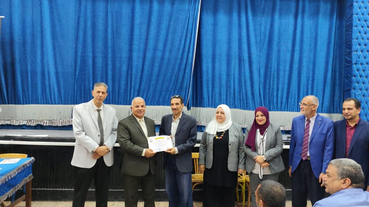 تكريم الفائزين بمسابقة