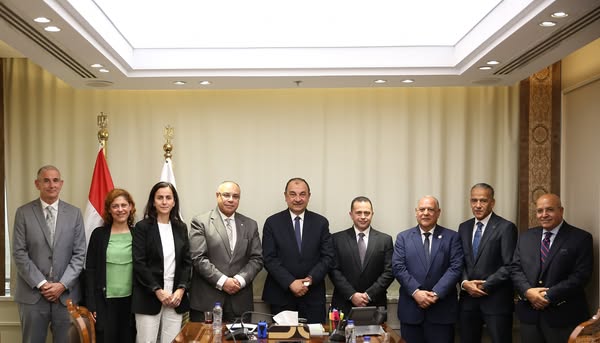 عودة مصنع الأنود للعمل بالشراكة مع بريتش بتروليوم.. استثمارات بـ20 مليون دولار
