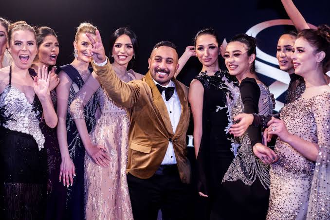 مصمم الأزياء سامو هجرس