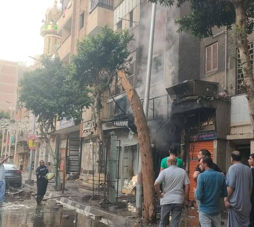 <strong>حريق في محل تجاري لبيع الزجاج بالزيتون</strong>