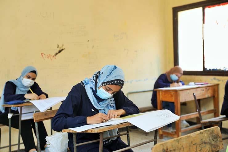 <strong>حقيقة إلغاء دبلوم التجارة من العام المقبل</strong>