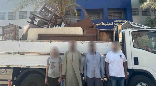 الهجامين مع المضبوطات