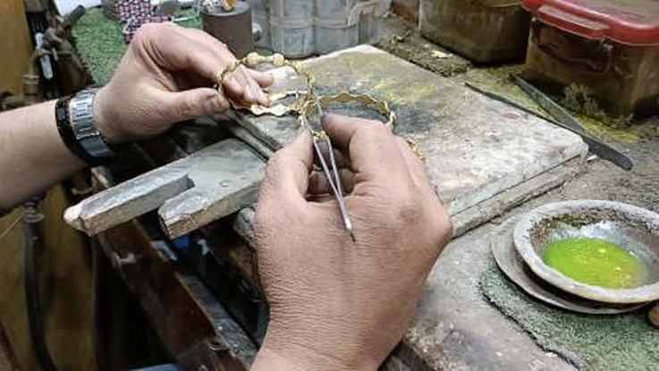 سعر مصنعية الذهب