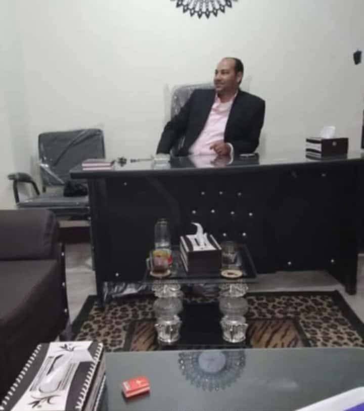 احد الشباب المتوفى