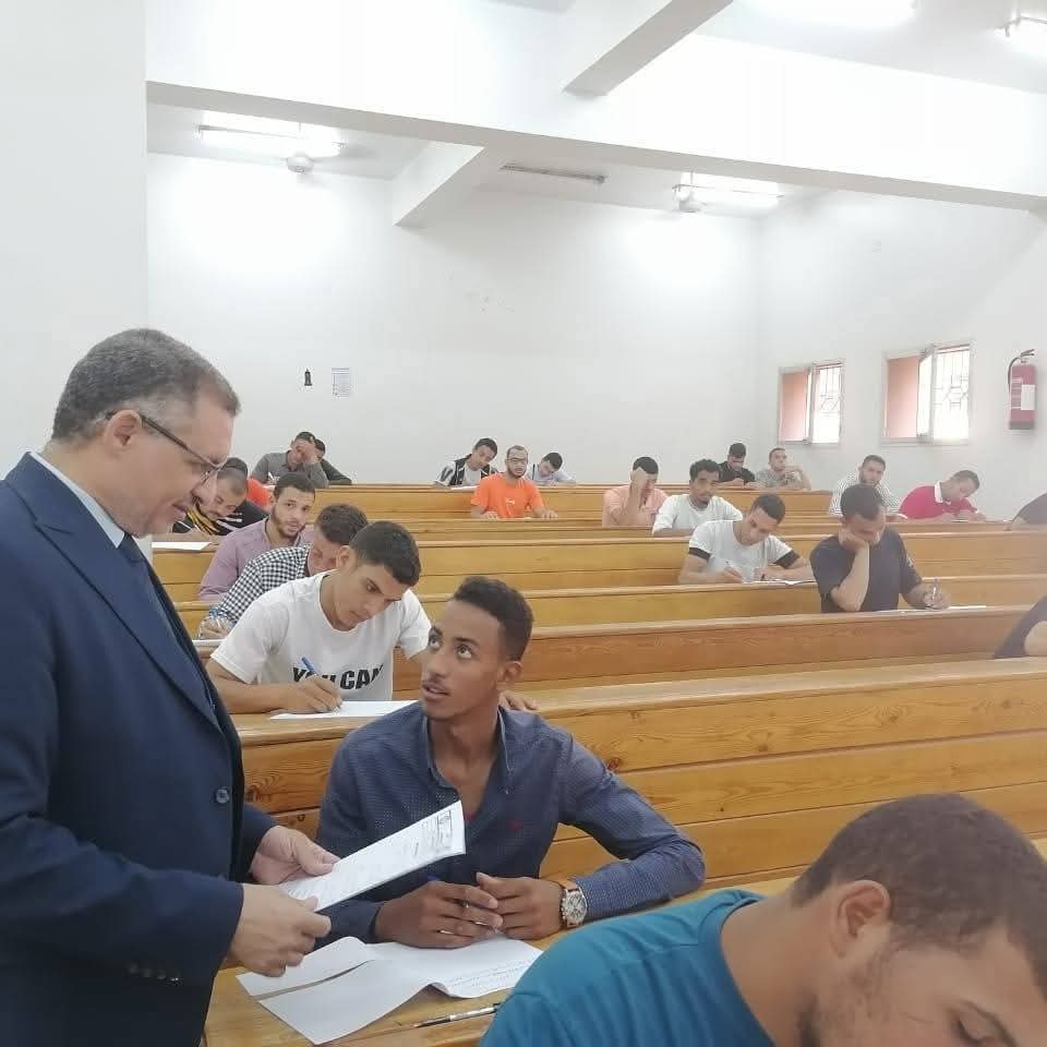 امتحانات الفصل الدراسي الثاني