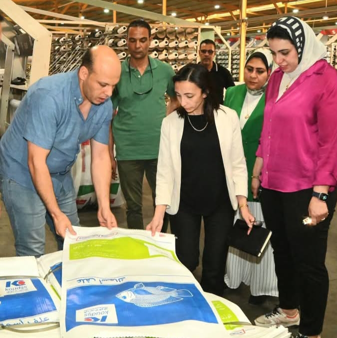 محافظ البحيرة تتفقد ٥ مصانع كبرى بالمنطقة الصناعية بإجمالي إستثمارات تقدر بمليار و٦٨٥ مليون جنيه