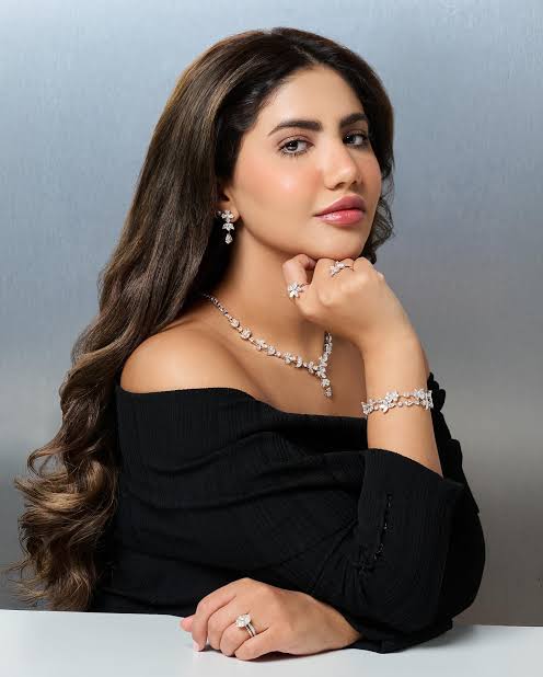 نور ستارز