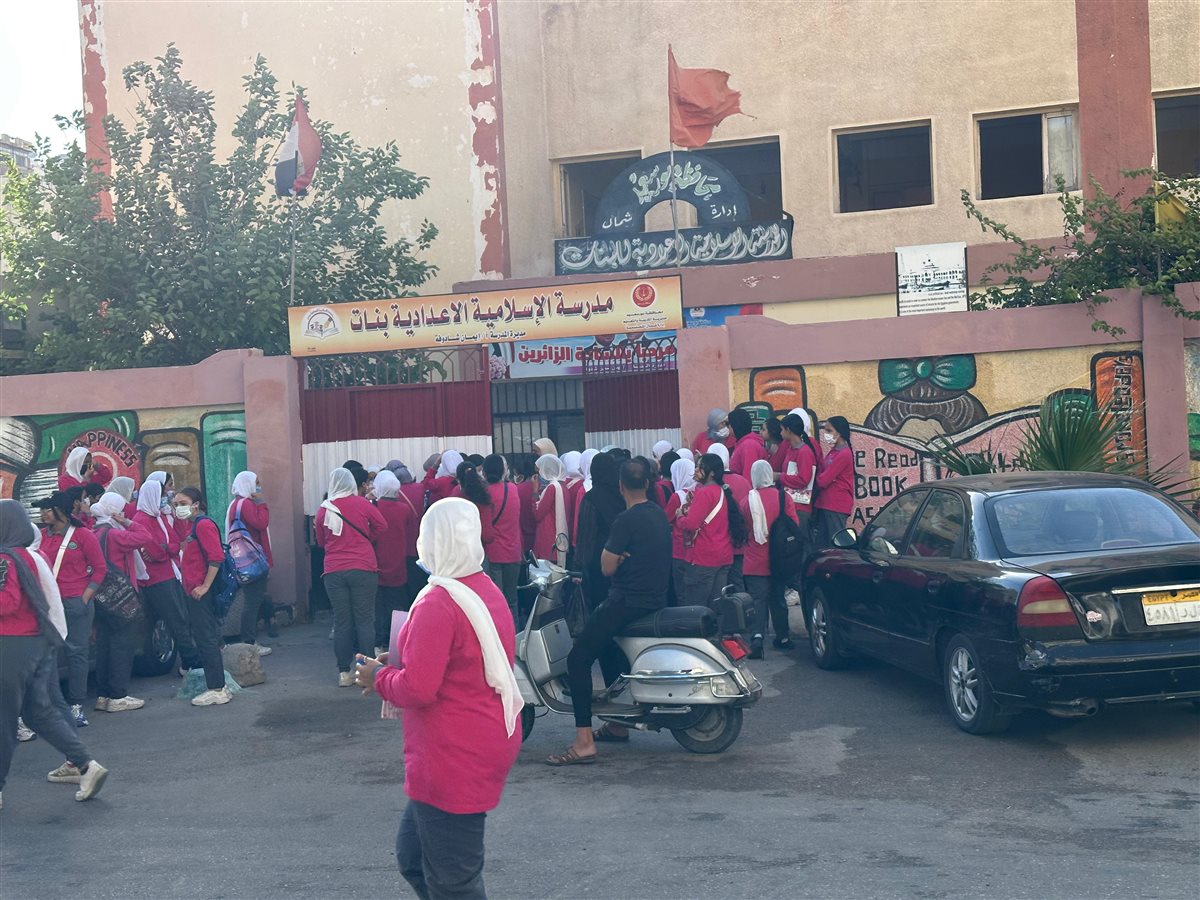 توافد الطالبات على اللجان