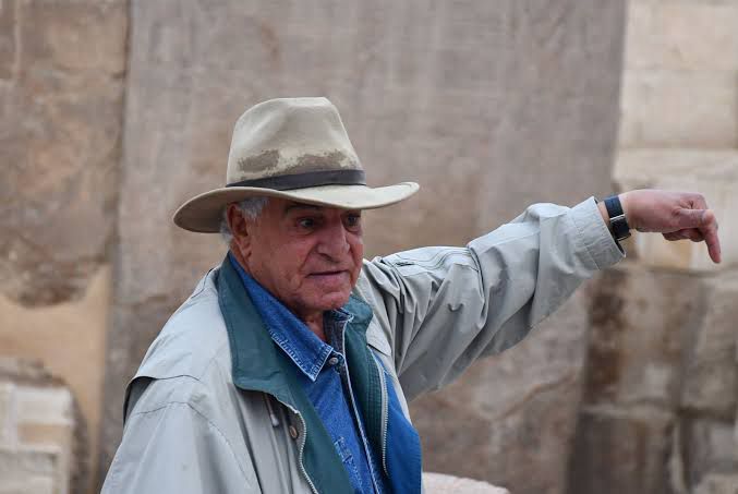 زاهي حواس
