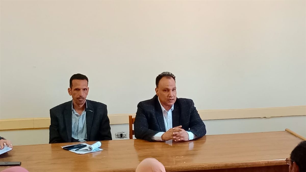 وكيل الشباب والرياضة بالفيوم يجتمع بمديري الإدارات لسير العمل داخل المنشآت الشبابية بعيد الأضحى المبارك
