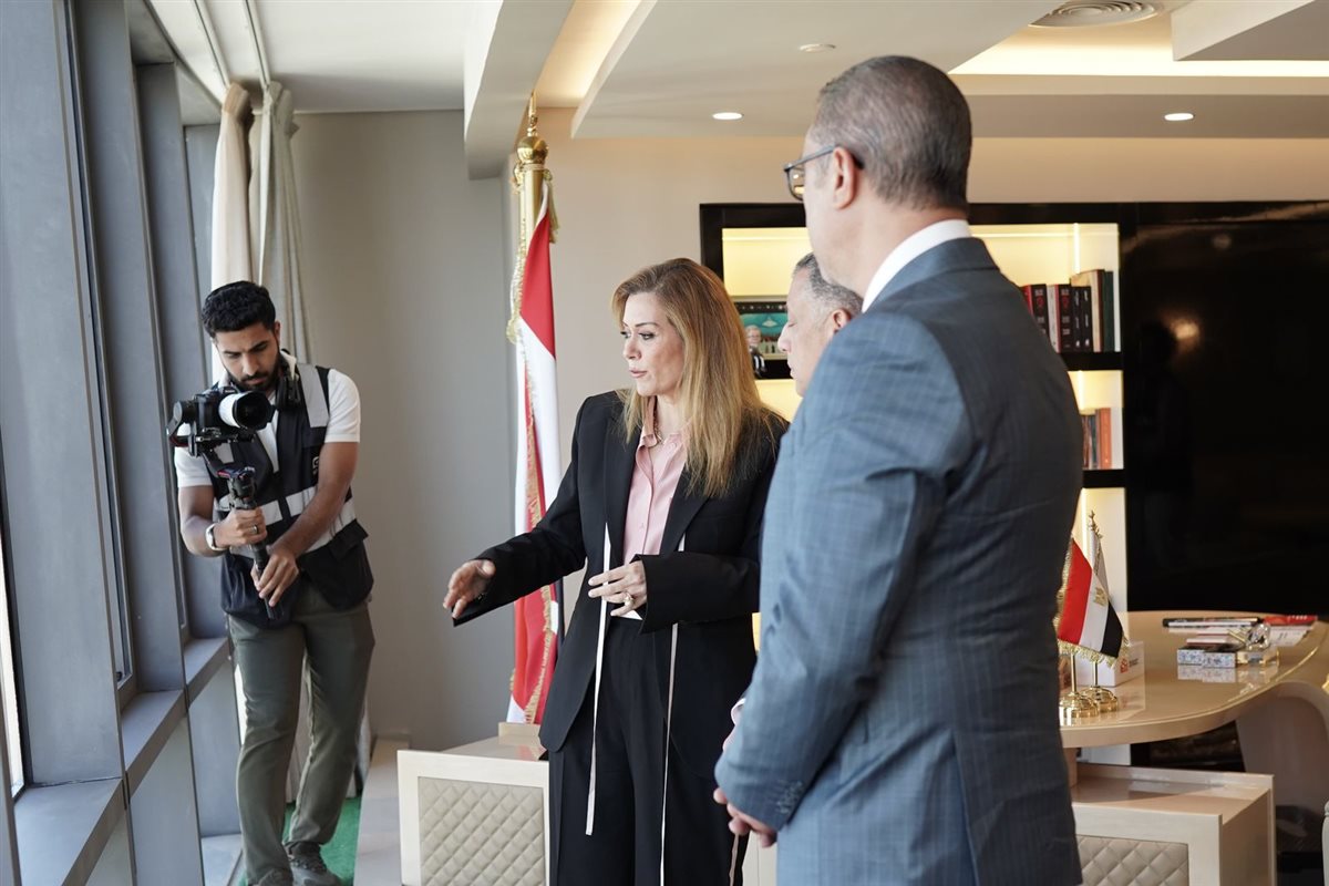 المقابلات الشخصية للمتقدمات ببرنامج