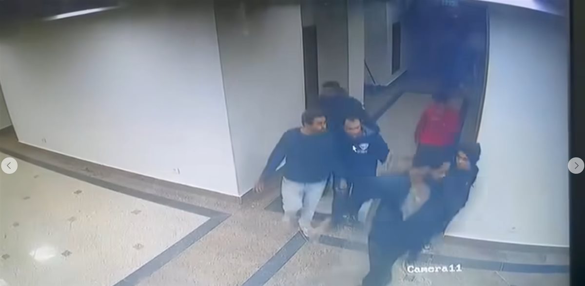 الكاميرات ترصد الحادثة من مكان اخر