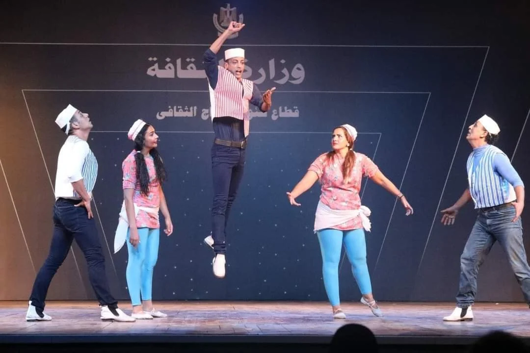 مشاهد من عروض الفرقة الفومية للفنون- أرشيفية