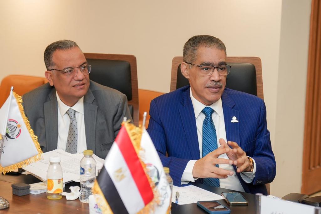 د. ضياء رشوان ود.محمود مسلم