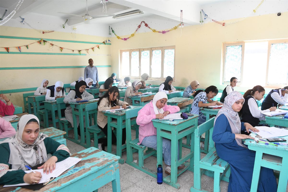امتحانات محافظة قنا