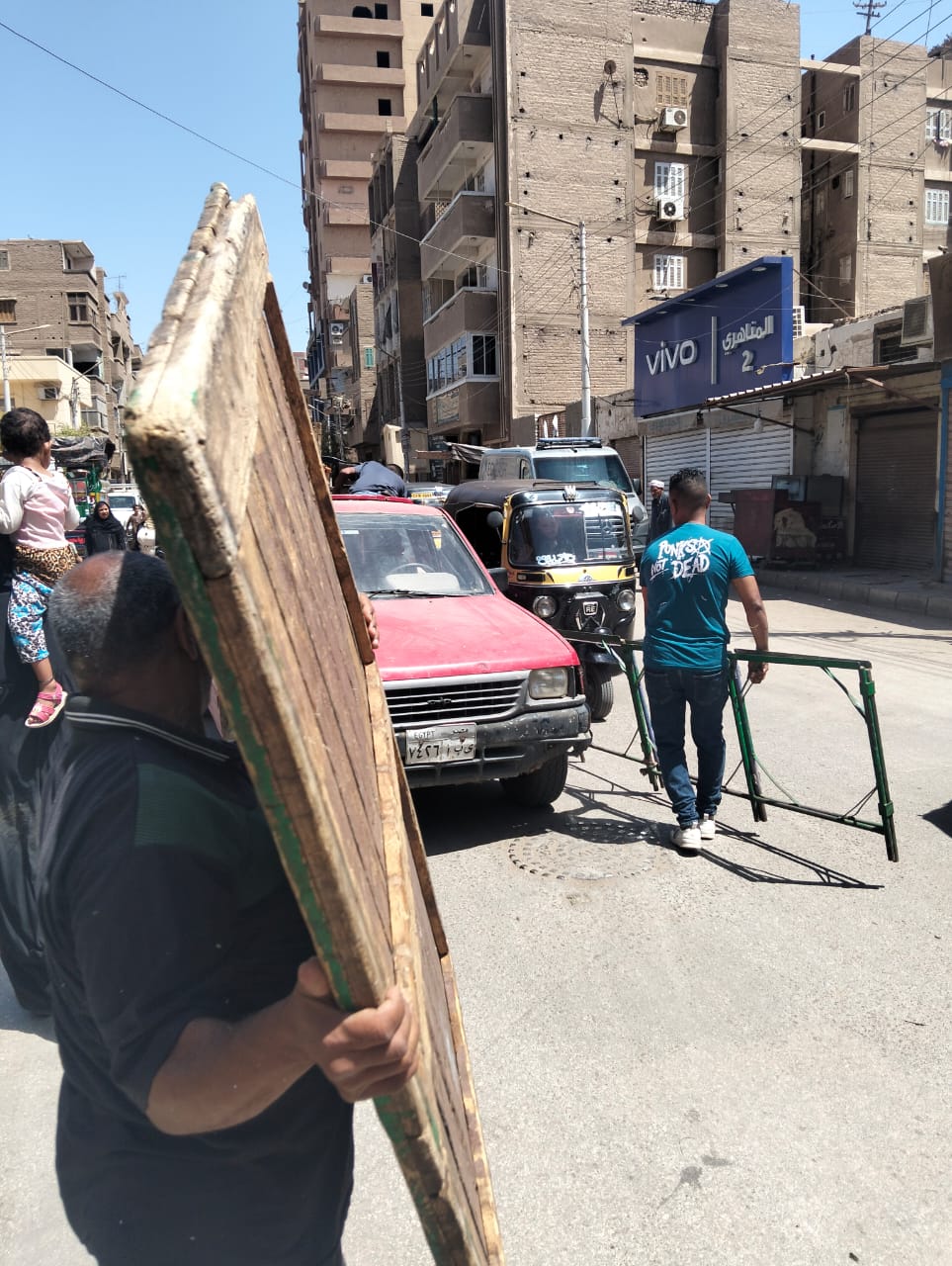 إزالة الإشغالات في أبو تيج بأسيوط