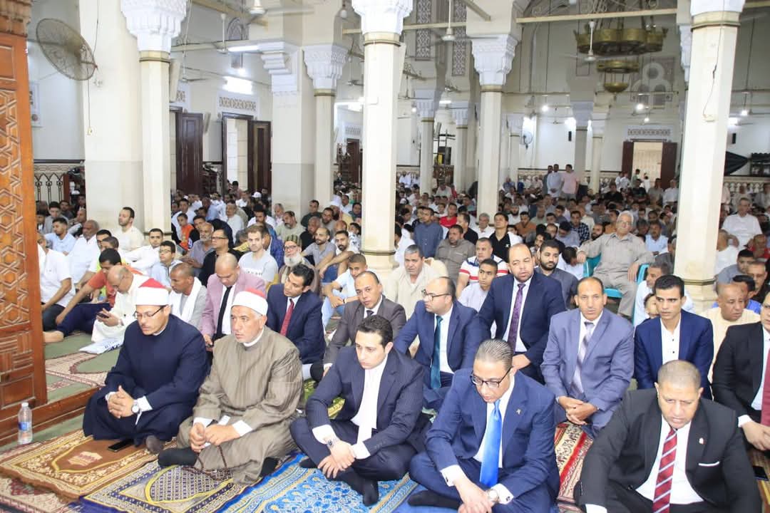 وكيل أوقاف بالفيوم بصلاة العيد ضرورة صلة الرحم وإدخال الفرحة والسرور على قلوب المساكين والفقراء