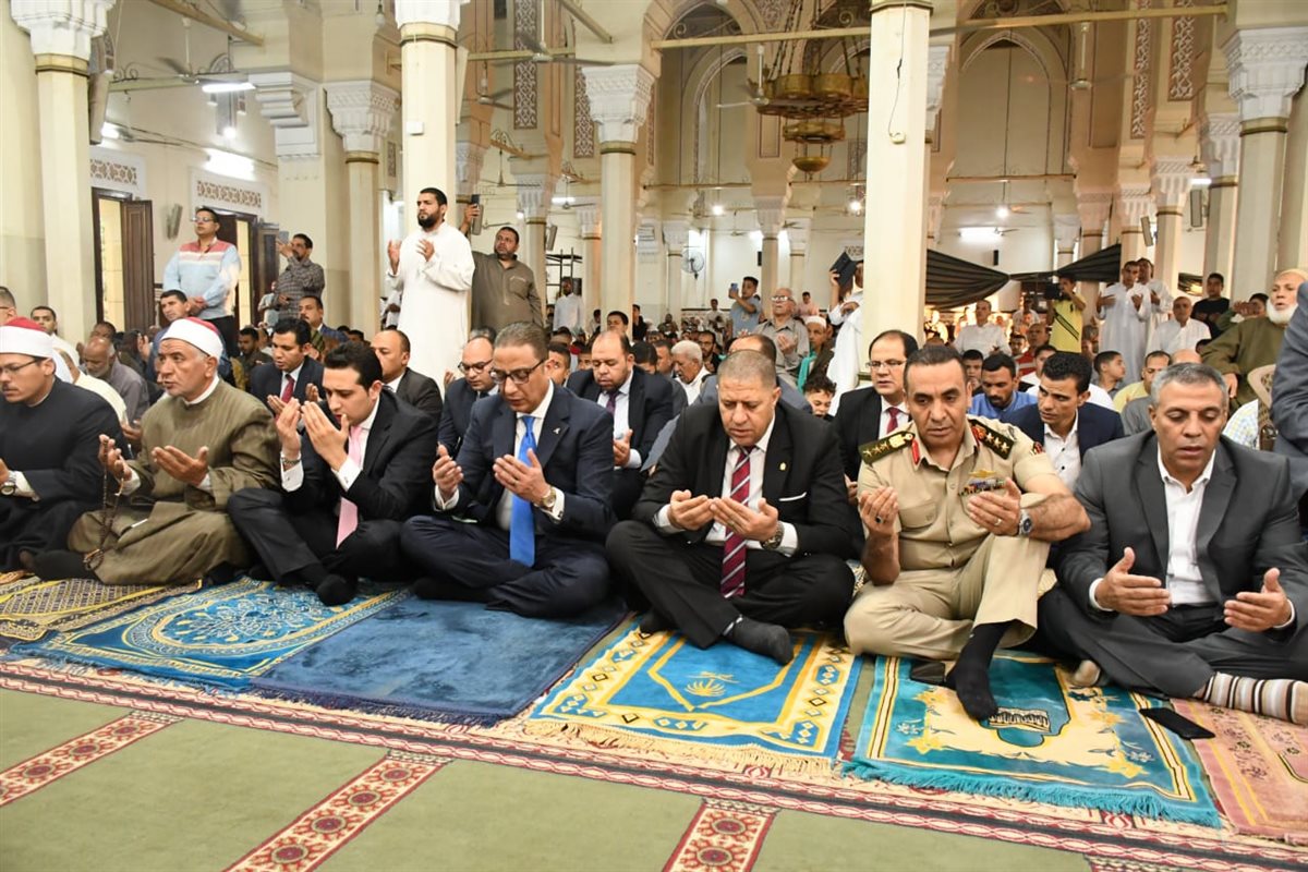 وكيل أوقاف بالفيوم بصلاة العيد ضرورة صلة الرحم وإدخال الفرحة والسرور على قلوب المساكين والفقراء