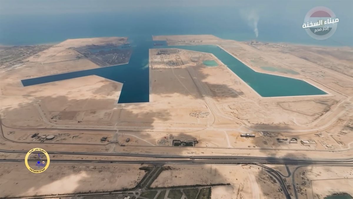 استكمال وتطوير ميناء السخنة.. خطوة جديدة لتحويل مصر لمركز لوجستي عالمي