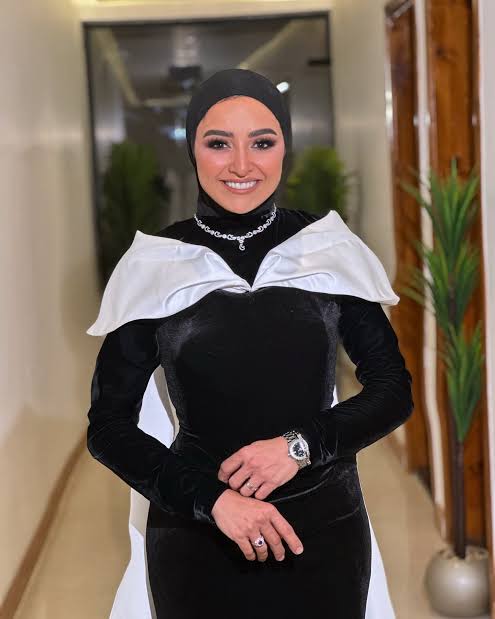 هلا رشدي