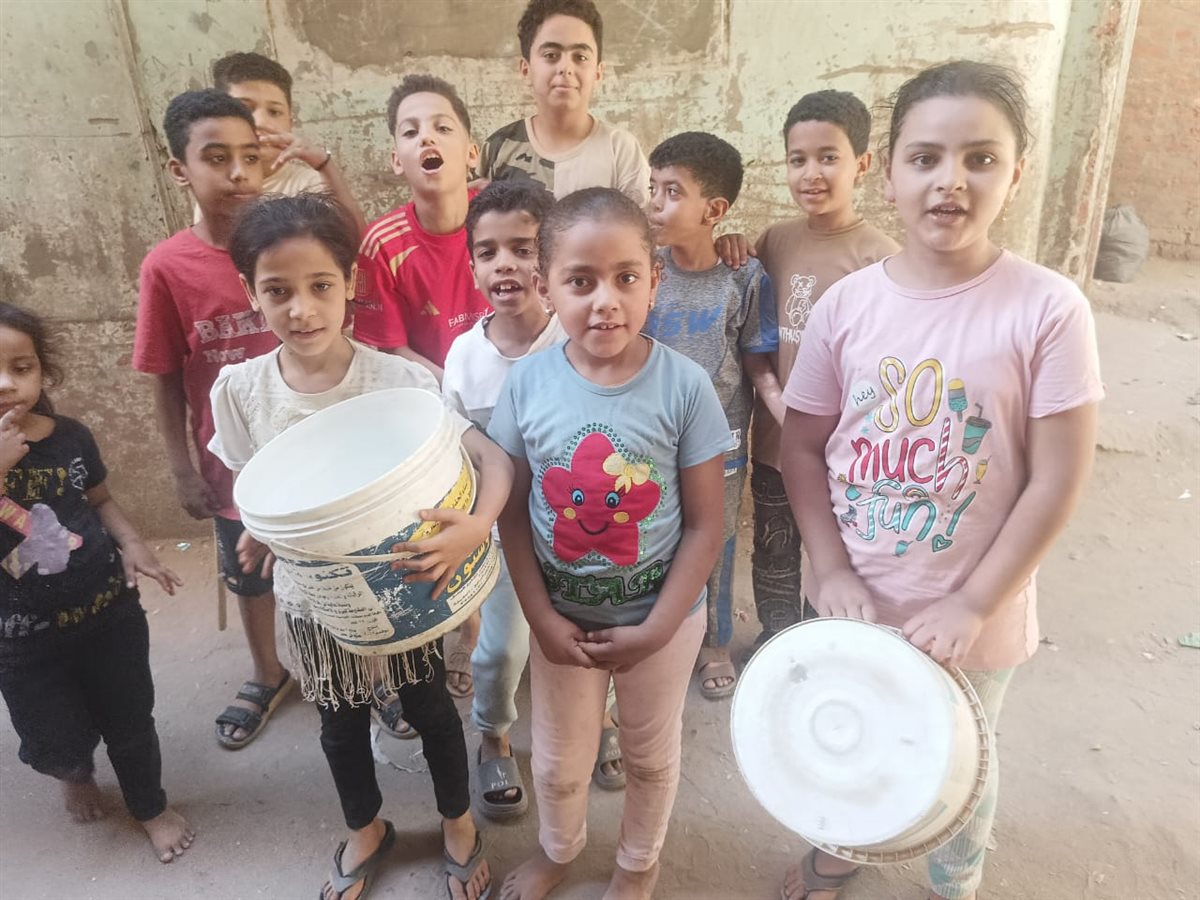 أهالي قرية فيديمين بالفيوم يستغيثون بالمسؤولين مش عارفين نشرب ولا نعيش زي الناس