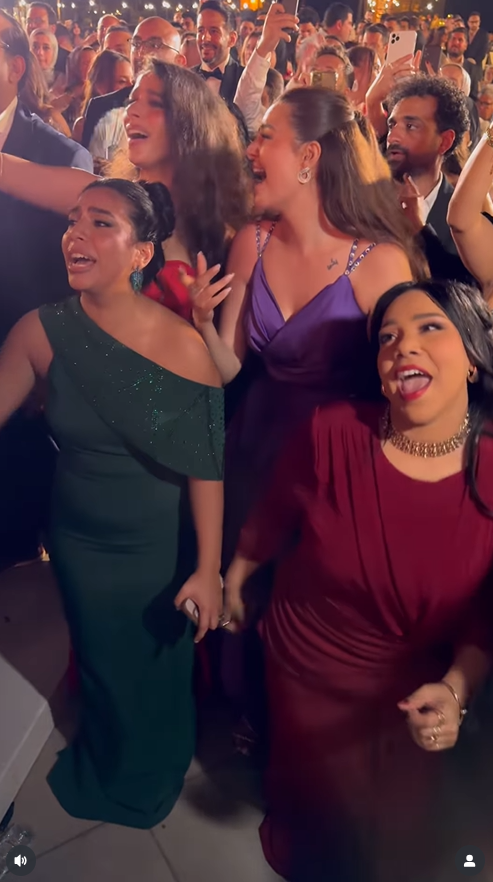 شيماء سيف تخطف الأنظار في حفل زفاف منة عدلي القيعي ويوسف حشيش