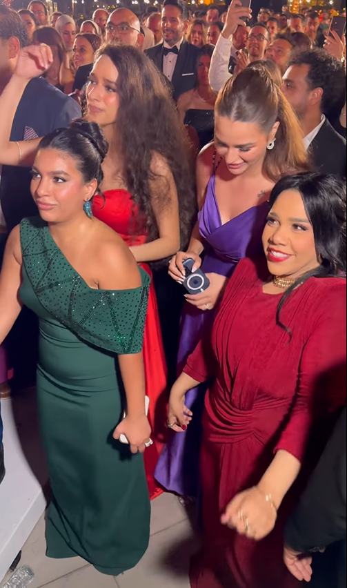 شيماء سيف تخطف الأنظار في حفل زفاف منة عدلي القيعي ويوسف حشيش