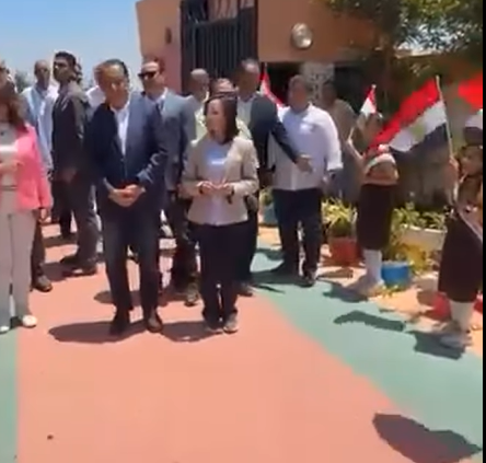 <strong>رئيس الوزراء في البحيرة </strong>