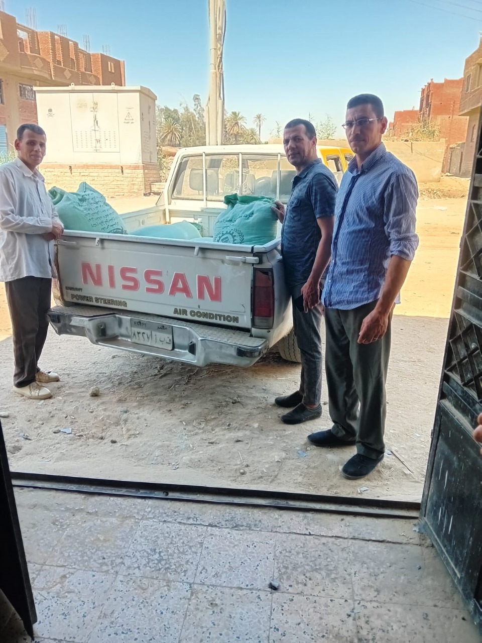 3 طن دقيق بلدي معدم محظور تداوله قبل بيعه بالسوق السوداء بالفيوم