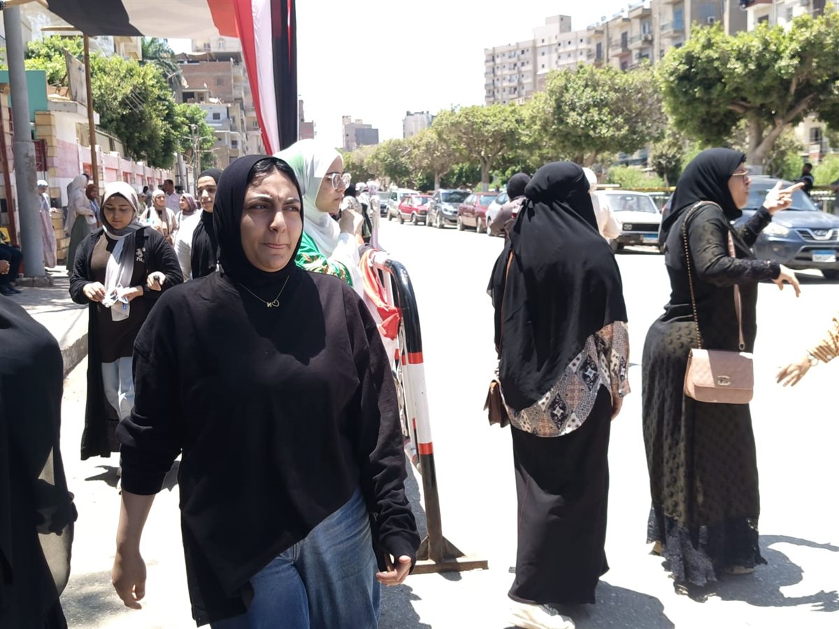 طلاب الثانوية العامة بالفيوم.. الدين سهل وتريكات فى التربية الوطنية