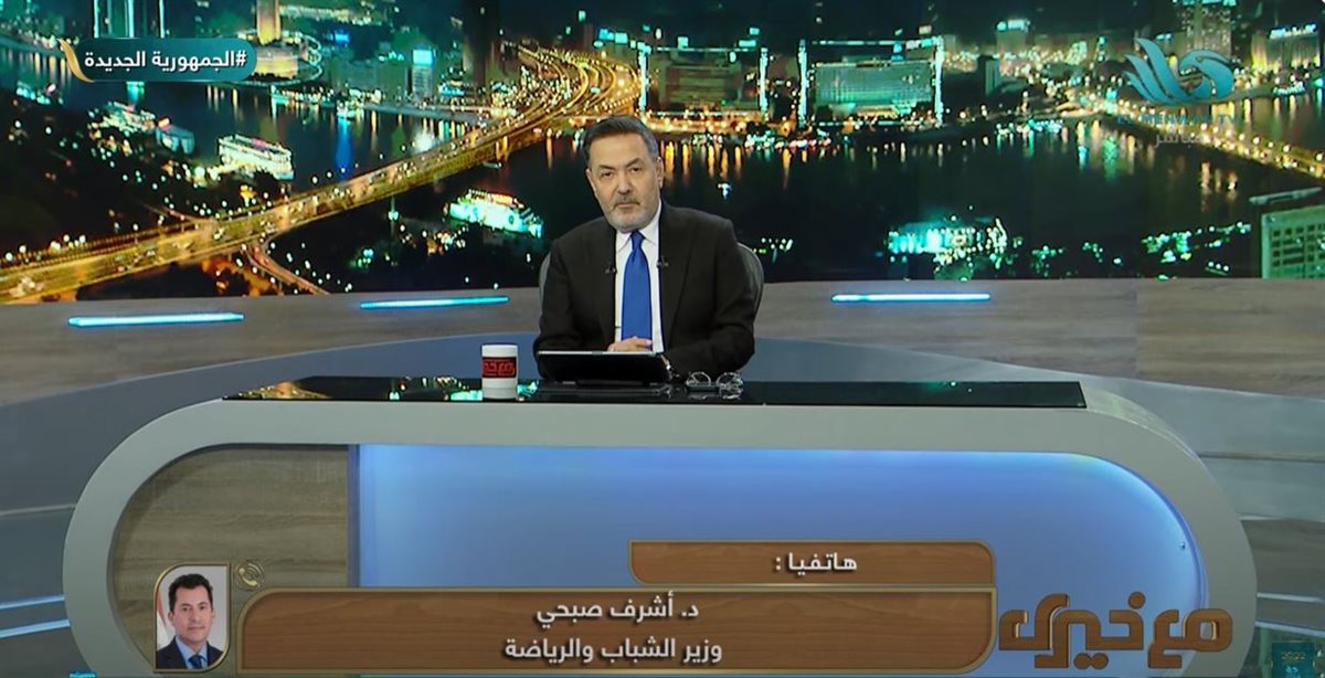 الإعلامي خيري رمضان