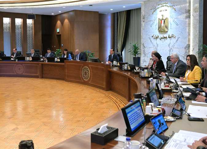 <strong>موعد تطبيق العلاوة والحافز الإضافي الجديد للموظفين </strong>