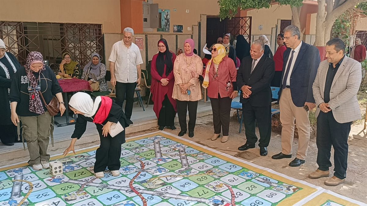 مدير تعليم الفيوم يشهد فعاليات النشاط الصيفي بمدرسة فاطمة الزهراء الإعدادية 🇪🇬 🇪🇬