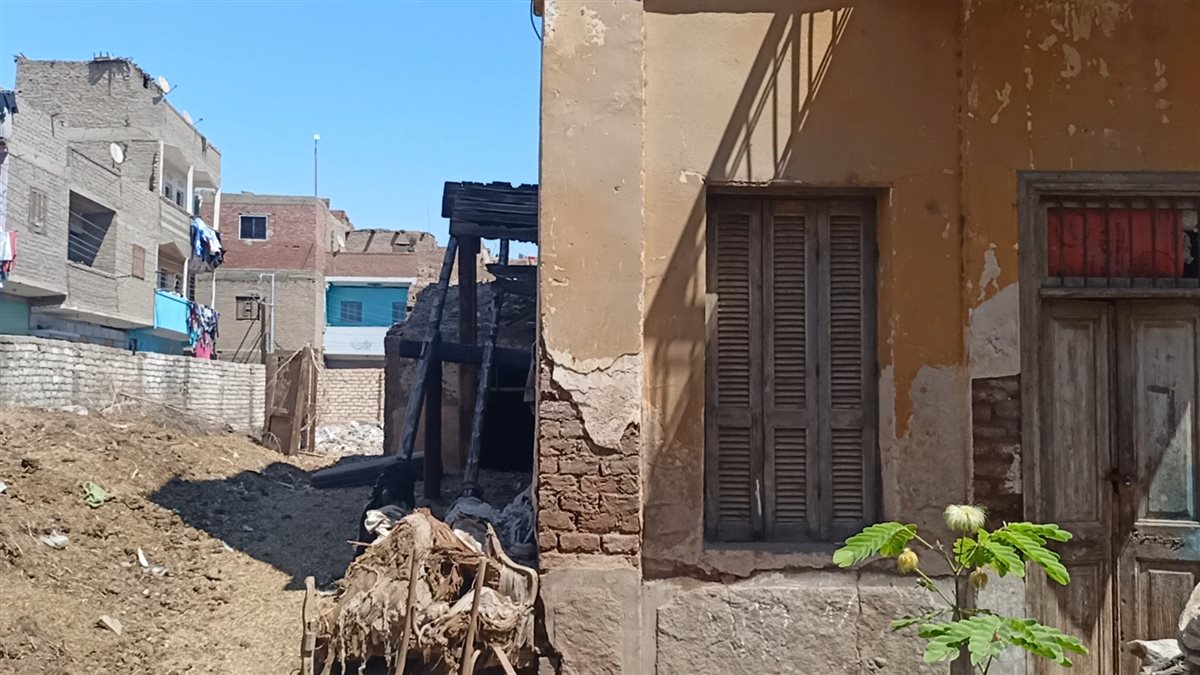 مدرسة عدلي يكن بقرية الروضة في المنيا