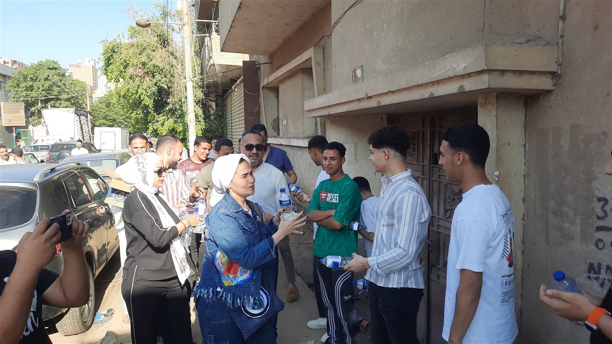 توزيع المياه لحزب الشعب الجمهوري بملوي