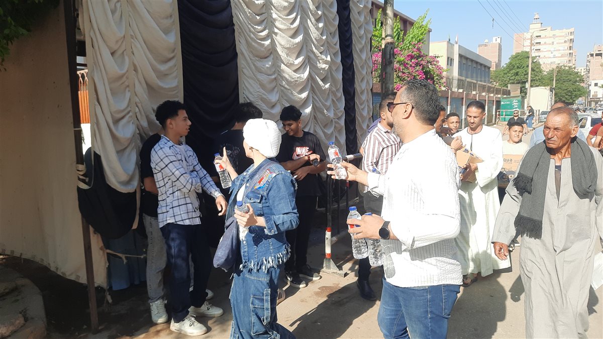 توزيع المياه لحزب الشعب الجمهوري بملوي