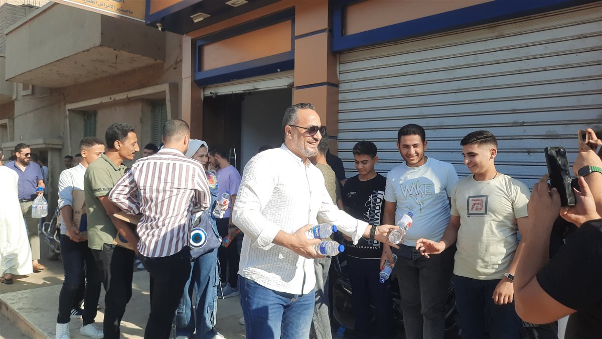 توزيع المياه لحزب الشعب الجمهوري بملوي