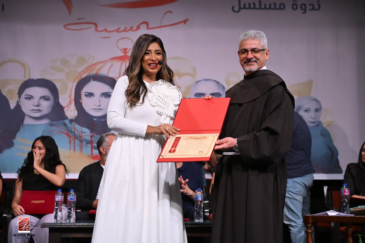ندوة تكريم أبطال مسلسل لام شمسية بالمركز الكاثوليكي