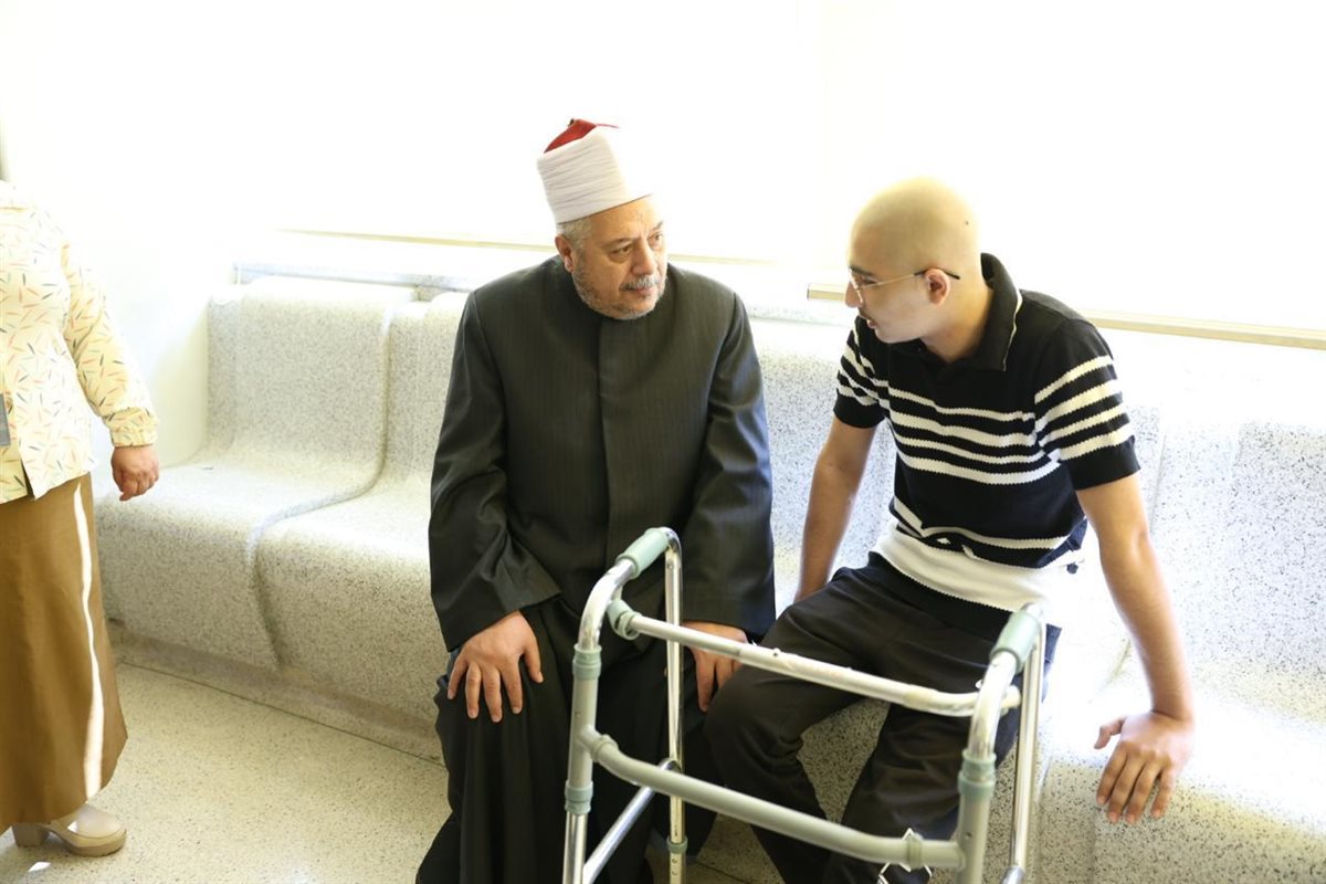 رئيس قطاع المعاهد