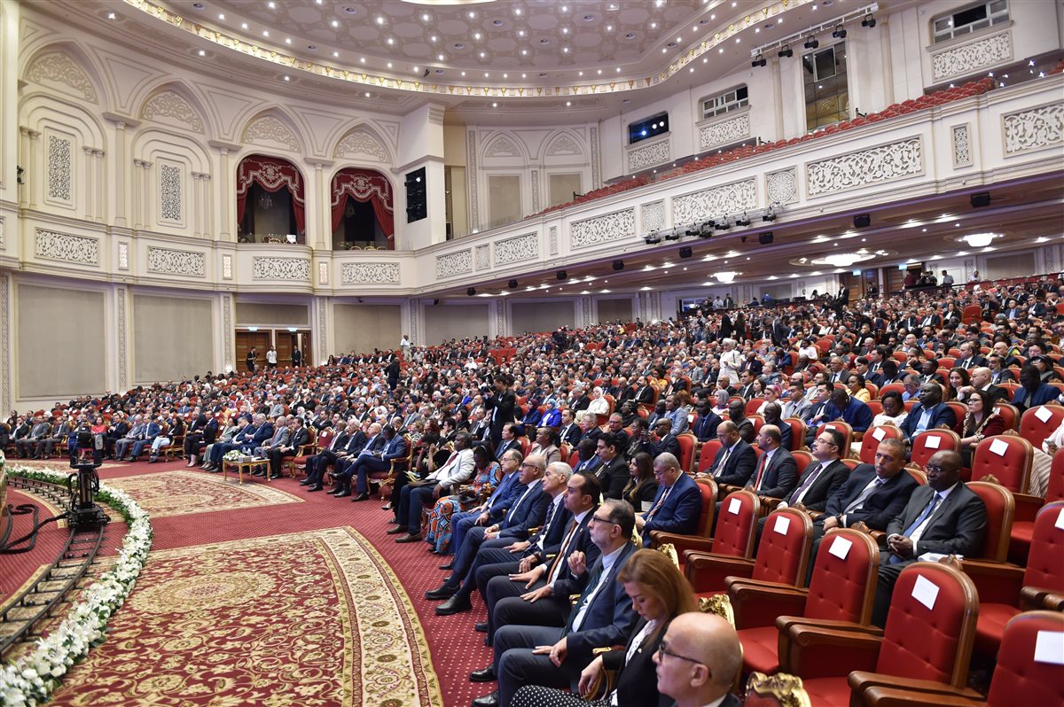 جانب من مشاركة رئيس هيئة الدواء الدكتور علي الغمراوي لافتتاح معرض صحة افريقيا