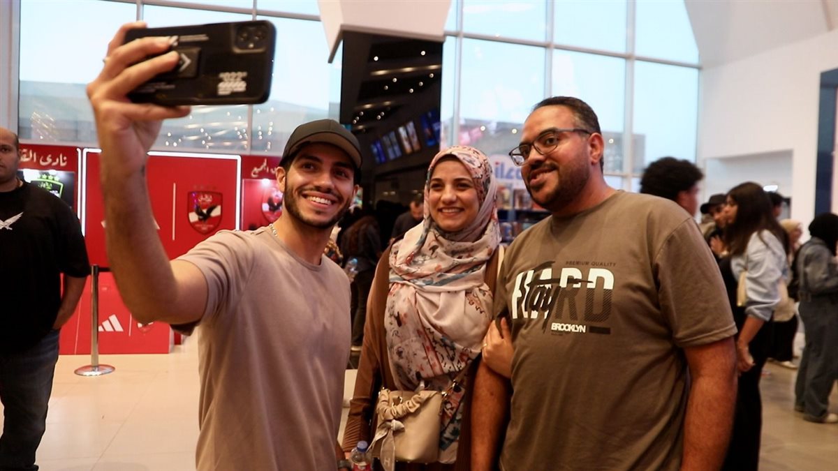 مينا مسعود يزور سينمات القاهرة