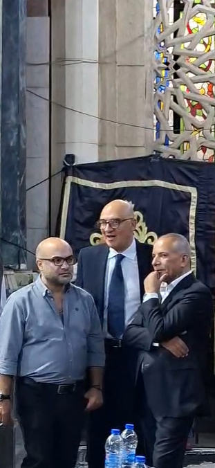 الكاتب الصحفي أحمد صبري في عزاء والد تامر عبدالمنعم