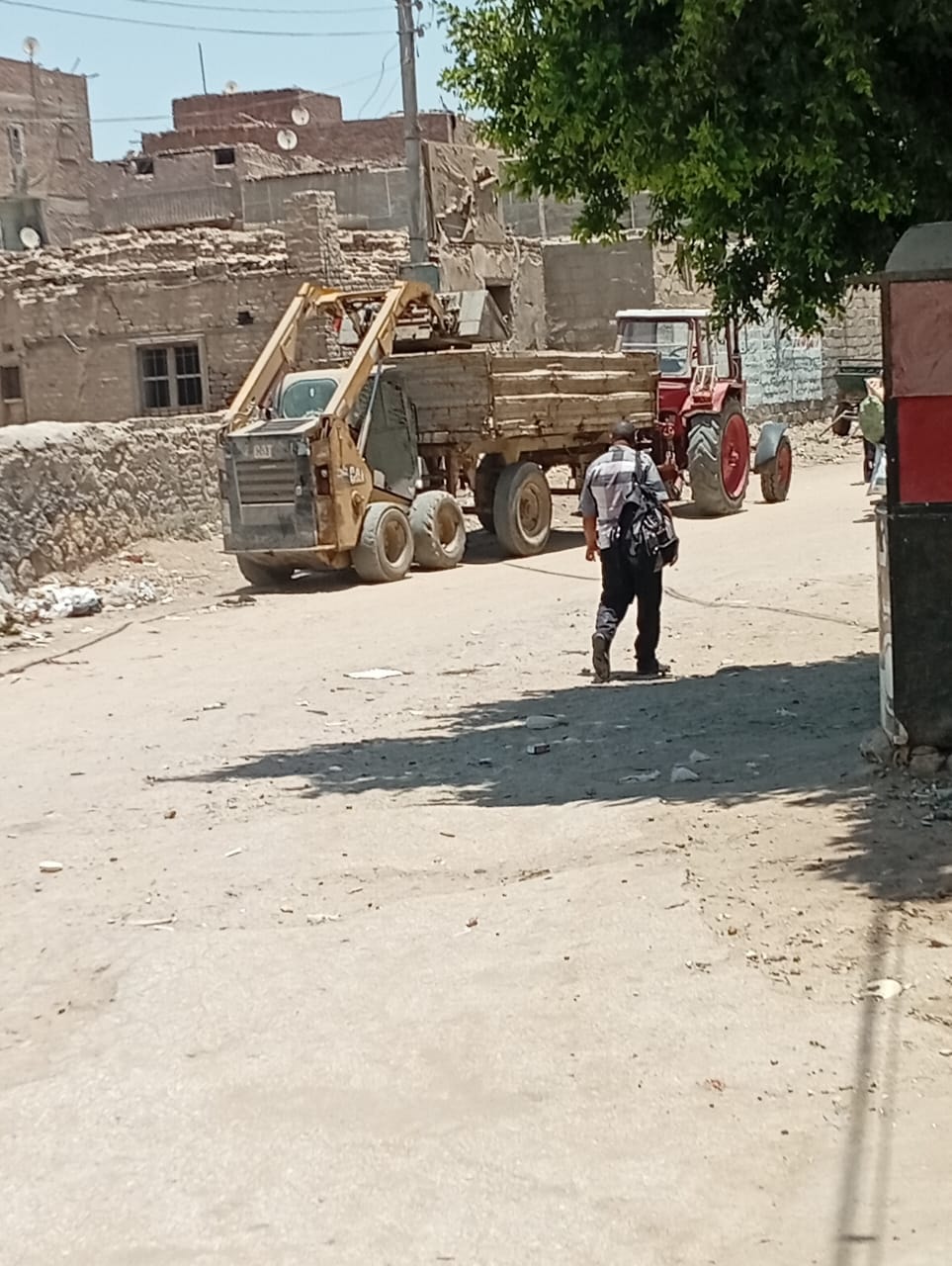 رئيس مدينة طامية يتابع حملة نظافة موسعة لرفع كفاءة الشوارع والميادين الحيوية