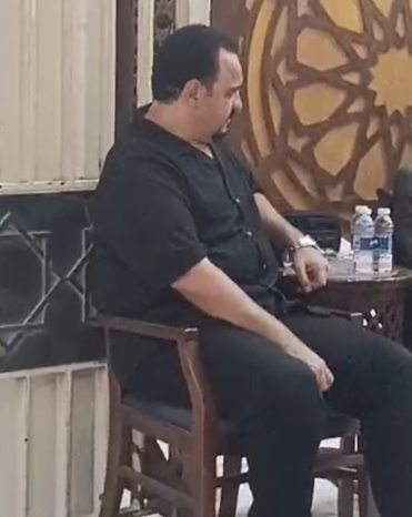 هشام إسماعيل في عزاء والدته