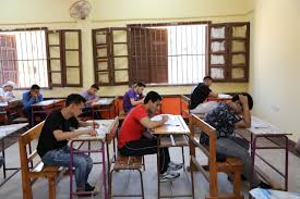 طلاب الثانوية 